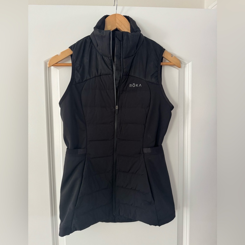 RŌKA x Lululemon Hybrid Down Vest Women’s Size 4 Black